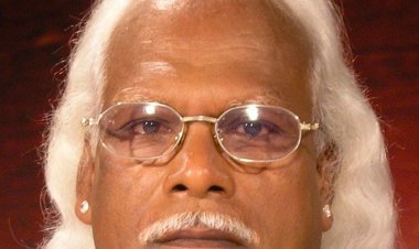 कवि और कविता : मोह गिरवी है हमारा, उस विधि के हाथ मेंं