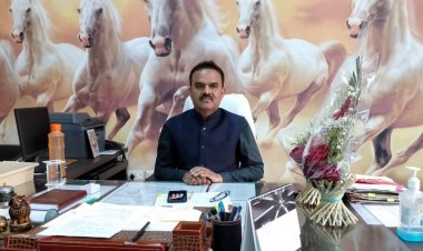 रतलाम शहर के नावगत एसडीएम शुक्ला ने संभाला पदभार, संयुक्त कलेक्टर गहलोत व डिप्टी कलेक्टर वास्कले को अन्य जिम्मेदारी मिलने से बदली व्यवस्थाएं