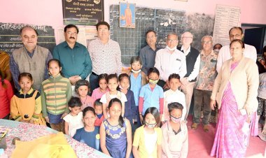 प्राचार्य ने बताई पुलिस लाइन के स्कूल की जर्जर स्थिति, रोटरी क्लब रतलाम ने कर दिया कायाकल्प, अब शहर के 8 अन्य स्कूलों को बनाएंगे स्मार्ट