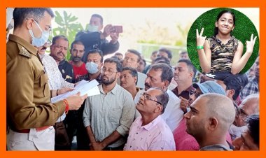 श्री गुरु तेग बहादुर एकेडमी में हुई 7वीं की छात्रा की मौत की जांच के लिए एसआईटी गठित करने की मांग को लेकर एसपी तिवारी को सौंपा ज्ञापन