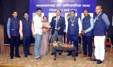 यह सिर्फ रोटरी क्लब रतलाम ही कर सकता है, आर्थिक रूप से कमजोर को आत्मनिर्भर बानने बिना ब्याज के देता है लोन, अब तक 168 को मिला संबल