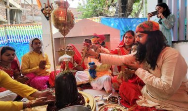 मंगल मूर्ति कॉलोनी में माता नवदुर्गा एवं भगवान मंगलेश्वर महादेव की हवन-पूजन के साथ धूमधाम से हुई प्राण-प्रतिष्ठा, भंडारा भी हुआ