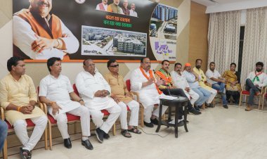 शहर विकास के लिए किए गए कार्यों को जन-जन तक पहुंचाएं पार्षद प्रत्याशी, हमें विकास के मुद्दे पर ही चुनाव लड़ना है- विधायक काश्यप