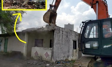 गुंडों-सटोरियों पर प्रहार लगातार : पोल्ट्री फार्म के संचालक जुआरी युवक के मकान पर चला प्रशासन का बुलडोजर