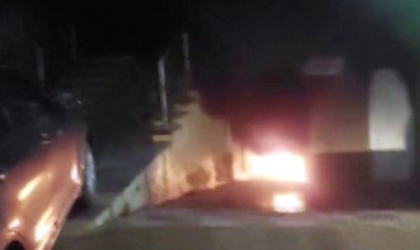 इलेक्ट्रिक स्कूटर के शोरूम में लगी आग, 8 लोगों की धुएं में दम घुटने से मौत, जान बचाने के लिए कई बिल्डिंग से कूद गए