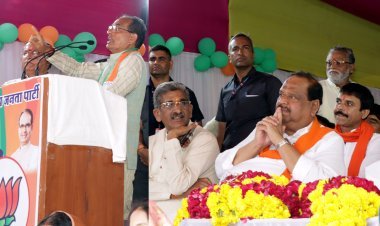 कांग्रेस की हालत ‘इस दिल के टुकड़े हजार हुए, कोई यहां गिरा कोई वहां गिरा’ जैसी- सीएम शिवराज