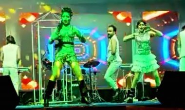 नवरात्रि में मां कालिका के प्रांगण में 'शीला की जवानी...' गीत पर लगे फूहड़ ठुमकें, विहिप और बजरंग दल ने जताया विरोध, पार्षद बोले- नहीं हो भुगतान