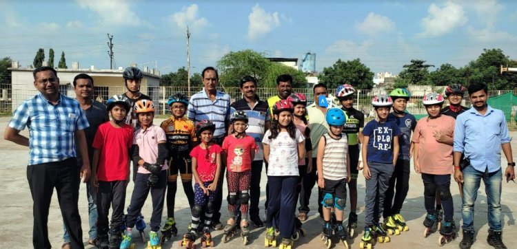 विधायक चेतन्य काश्यप के निर्देश का असर, खेल मैदान में होने लगा गुणवत्ता वाला काम, स्केटिंग रिंग पर प्रैक्टिस शुरू