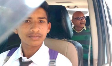 स्कूल वालों ने स्टूटेंड को निकाला तो वापस भर्ती कराने कलेक्टर ने डिप्टी कलेक्टर एवं जिला शिक्षा अधिकारी के साथ स्कूल पहुंचाया