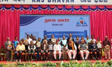 राष्ट्रीय व अंतरराष्ट्रीय खिलाड़ियों के माता-पिता को बैंगलुरू में मिला जीजा माता अलंकरण, कर्नाटक के राज्यपाल थावचंद गहलोत ने किया सम्मानित