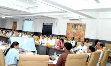 शहर में पार्किंग स्थल स्थापना और सड़कों पर स्पीड ब्रेकर बनाने के निर्देश, कृषि मंडी में नया नहीं होगा नया निर्माण