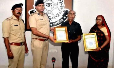 ये हैं रियल हीरोज… : नाबालिग को अपहर्ताओं से छुड़ाने वाले दिव्यांग बुजुर्ग और महिला का एसपी बहुगुणा ने किया सम्मान, कहा- ऐसे रियल हीरोज पर हमें गर्व है