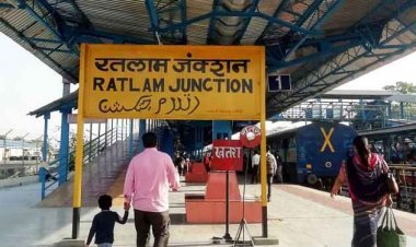 रतलाम रेलवे स्टेशन के प्लेटफॉर्म एक और दो पर तात्कालिक रूप से टेंट लगाने का सुझाव
