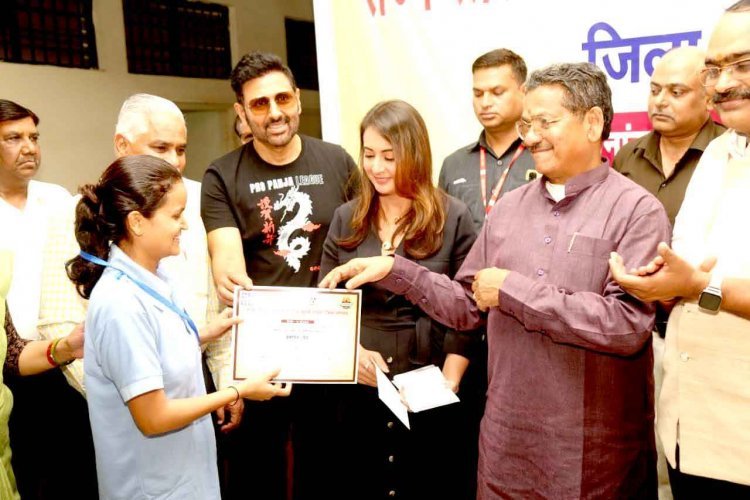 दिव्यांगों के लिए प्रदेश में बनेगा शिकायत पोर्टल सीएम हेल्पलाइन से होगा लिंक मंत्री पटेल