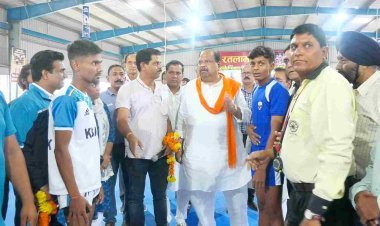 विधायक ट्रॉफी से खेलों का माहौल बना, प्रधानमंत्री मोदी ने सांसदों को सांसद खेल महोत्सव आयोजित करने का कहा- विधायक काश्यप