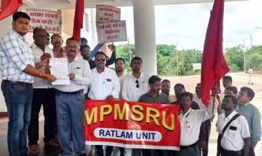 दवा प्रतिनिधि 30 नवंबर को करेंगे राष्ट्रव्यापी हड़ताल, मोटरसाइकिल रैली निकाल कर CM के नाम सौंपे ज्ञापन में जताई अपनी मंशा