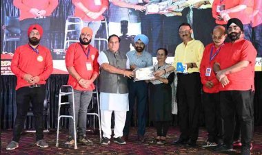 थैलेसीमिया और सिकल सेल को लेकर हुई राष्ट्रीय कार्यशाला में रतलाम के समाजसेवी गोविंद काकानी एवं वर्षा पंवार का हुआ सम्मान