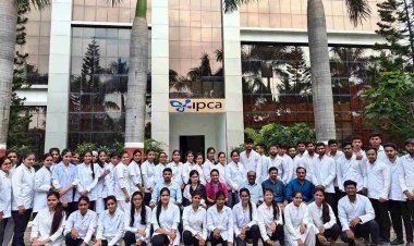 रॉयल कॉलेज के फार्मेसी स्टूडेंट ने इप्का लैबोरेटरी का किया भ्रमण, व्यवसायिक शिक्षा की दवा उद्योग में उपयोगिता जानी