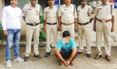 पिस्टल लेकर घूम रहा था युवक, सैलाना पुलिस ने किया गिरफतार, दो आरोपी फरार