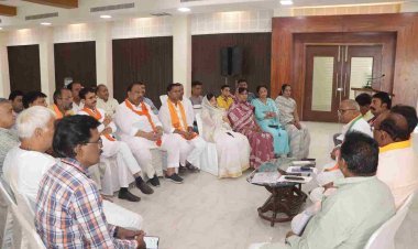 मेरा बूथ सबसे मजबूत को साकार कर 51 प्रतिशत मत हासिल करना है, विधायक देवीलाल धाकड़ ने रतलाम जिले की विधानसभा चुनाव संचालन समितियों की बैठक में कहा