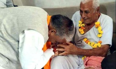 भाजपा प्रत्याशी मथुरालाल डामर ने तीसरे दिन पूर्व मंत्री धूलजी चौधरी के निवास पर पहुंचकर की मुलाकात और लिया मार्गदर्शन, दिनभर चला स्वागत का दौर