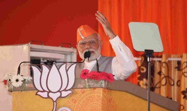 अभी एक-दूसरे के कपड़े फाड़ रहे, मौका मिला तो जनता के भी फाड़ देंगे कांग्रेसी, प्रैक्टिस चल रही, 3 दिसंबर बाद असली सिर फुटौव्वल होगी- नरेंद्र मोदी