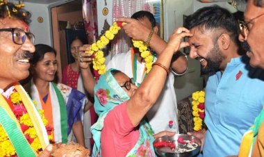 कांग्रेस प्रत्याशी पारस सकलेचा ने शहर के सखवाल नगर एवं जवाहर नगर सहित विभिन्न इलाकों में किया जनसंपर्क