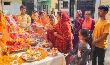 आओ आयोध्या चलें : गली-मोहल्लों में निकल रही अक्षत कलश की शोभायात्रा, रामलला की अगवानी के लिए घर-घर पहुंच रहा 22 जनवरी का निमंत्रण