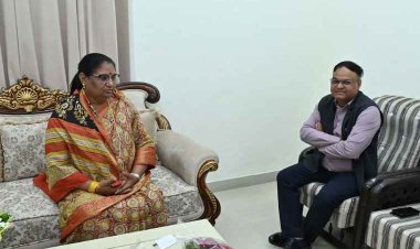 महिला बाल विकास मंत्री निर्मला भूरिया रतलाम पहुंची, कलेक्टर लाक्षाकार एवं महिला बाल विकास अधिकारी सिन्हा ने किया स्वागत