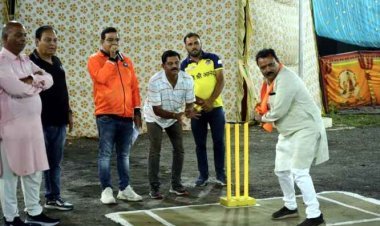 श्री झूलेलाल प्रीमियर लीग 2024 क्रिकेट प्रतियोगिता सुपर 8 शुरू, विजेता टीम और खिलाड़ियों को मिलेंगे हजारों रुपए के पुरस्कार