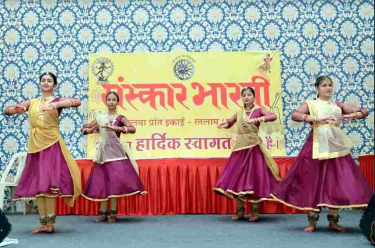 संस्कार नव वर्षाभिनंदन का : संस्कार भारती ने सुर और संगीत की संगत के साथ किया नव वर्ष का अभिनंदन, ठुमरी तो किसी ने किया शिव तांडव