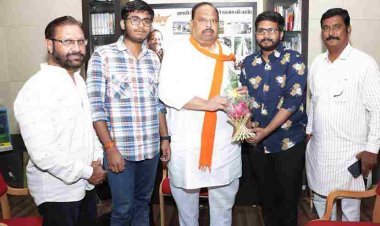 किर्गिस्तान से रतलाम पहुंचे विद्यार्थियों ने कैबिनेट मंत्री चेतन्य काश्यप से मुलाकात कर केंद्र और प्रदेश सरकार के प्रति जताया आभार