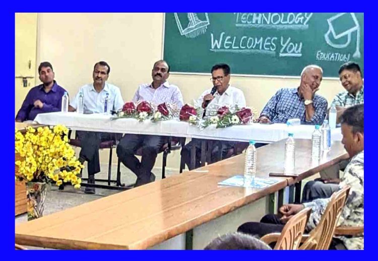 रतलाम : SSIT में मतदाता जागरूकता एवं नवीन शिक्षा नीति पर कार्यशाला आयोजित, विक्रम विश्वविद्यालय के कुलपति प्रो. पांडेय ने मतदान की शपथ दिलाई
