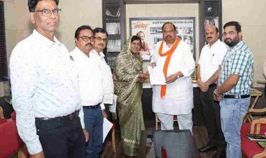 कैबिनेट मंत्री चेतन्य काश्यप ने नगर वन के लिए 10 हेक्टेयर भूमि नगर निगम को सौंपी, करमदी में साड़ी क्लस्टर के लिए भी भूमि चिह्नित करने के दिए आदेश