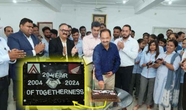 भरोसे का सेलिब्रेशन : होंडा के वाहनों ने जीता रतलाम की जनता का भरोसा, बैटरी चलित एक्टिवा शीघ्र होगी लांच, होंडा अंकलेसरिया के 20 साल पूरे होने पर काटा केक