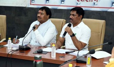 राष्ट्रीय सफाई कर्मचारी आयोग अध्यक्ष वेंकटेशन ने सीवरेज और सफाई कर्मियों को लेकर दागे ऐसे सवाल कि, नगर निगम आयुक्त भी हो गए निरुत्तर