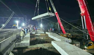संरक्षा ही प्राथमिकता : लक्ष्मीबाई नगर रेलवे यार्ड में दो ब्रिजों पर स्टील गर्डर के  स्थान पर डाले पीएससी स्लैब, ट्रैक व ब्रिज का मेंटेनेंस होगा आसान, सुरक्षा भी बढ़ेगी