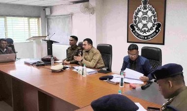 क्राइम मीटिंग : लापरवाह थाना प्रभारियों को मिली SP अमित कुमार की फटकार, कारण बताओ नोटिस भी जारी, अच्छा करने वालों की पीठ थपथपाई