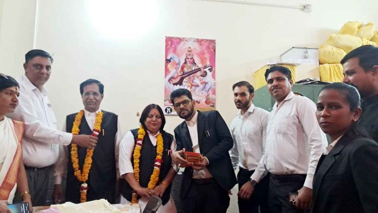 अभिनंदन : रतलाम के प्रतिभावन अभिभाषकों का एडवोकेट राकेश शर्मा मित्रमंडल एवं शतरंज क्लब रतलाम किया सम्मान