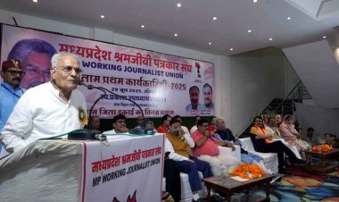 बात पत्रकार एकता की ! पत्रकारों की कलम इतनी पैनी हो कि नेता और अधिकारी गलत काम करने से हिचकें- हिम्मत कोठारी