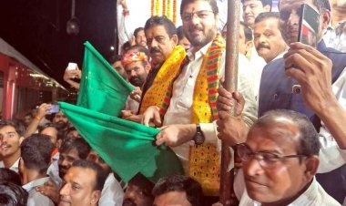 मिली ट्रेन की सुविधा ! गौतमपुरा रोड स्टेशन पर जोधपुर-इंदौर एक्सप्रेस ट्रेन का प्रायोगिक ठहराव शुरू