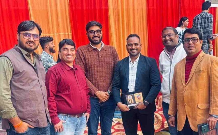 एलुमनी मीट ! SYSITS में 2008 बैच के स्टूडेंट्स ने साझा किए अपने अनुभव, सहपाठियों और शिक्षकों से मिल कर खो गए यादों में