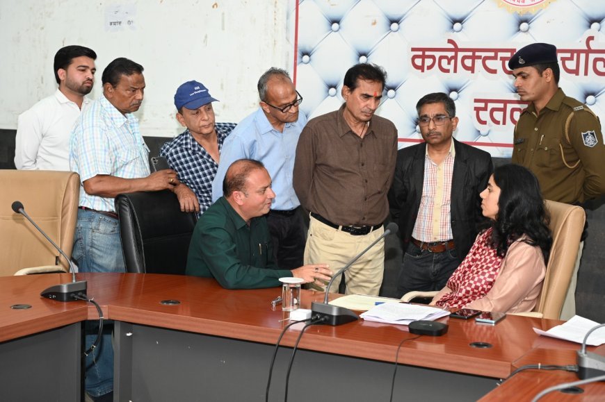 जनसुनवाई में बात अभिभावकों की ! अभा ग्राहक पंचायत ने उठाया निजी स्कूलों की मनमानी का मुद्दा, अनावश्यक पाठ्यक्रम और यूनिफार्म बदलने पर रोक लगाने की मांग की