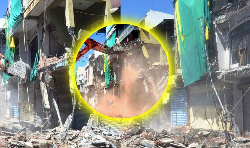 रतलाम में गरजा बुलडोजर ! लक्कड़पीठा से चांदनीचौक तक जमींदोज किए मकान और दुकान, 15 हजार रुपए प्रति घंटे के हिसाब से वसूली भी होगी