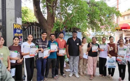 NEET 2026 : फिजिक्स-केमिस्ट्री का पेपर औसत, बायोलॉजी का रहा आसान, इसलिए कटऑफ बढ़ने के संकेत, जानिए- कितना तक बढ़ सकता है कट ऑफ