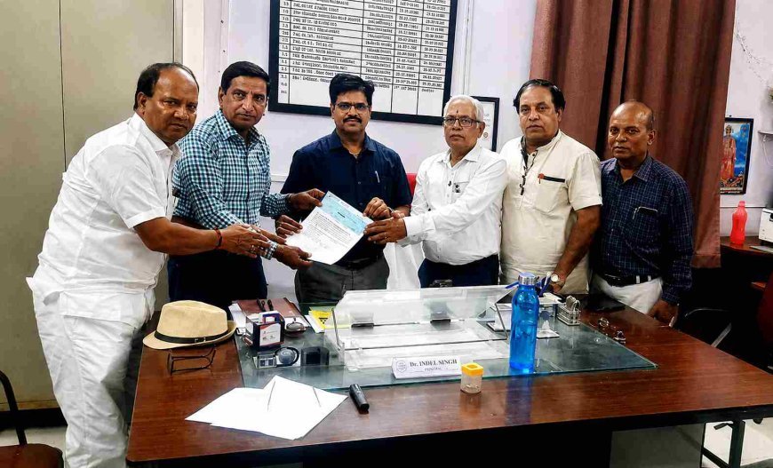 पूर्व छात्रों की सराहनीय पहल : जावरा के शासकीय पॉलिटेक्निक कॉलेज को वाटर कूलर के लिए भेंट किए 51 हजार रुपए, RDA उपाध्यक्ष काकानी का विधायक पांडेय ने किया स्वागत