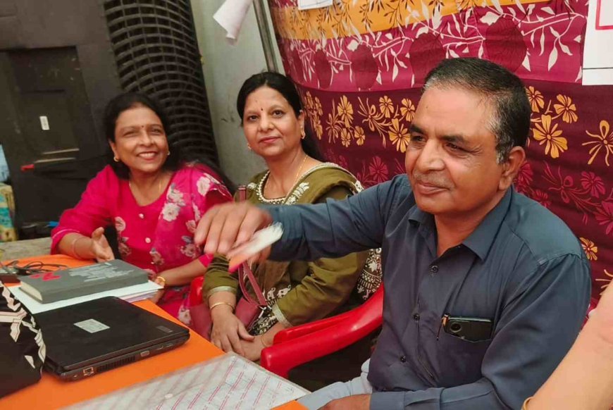 APAAR ID निर्माण के लिए रतलाम में तीन दिवसीय मेगा शिविर शुरू, विद्यार्थियों और पालकों की समस्याओं का होगा समाधान