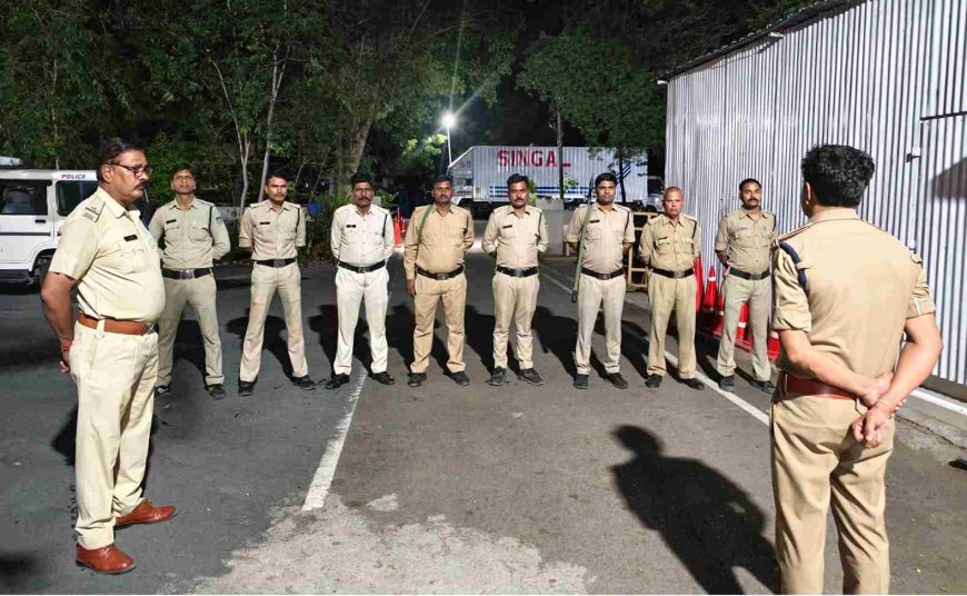 रतलाम पुलिस की बड़ी कॉम्बिंग गश्त ! 33 स्थाई और 61 गिरफ्तारी वारंट तामील, गुंडे-बदमाशों पर कसा शिकंजा