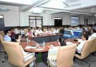 ये कैसी स्वेच्छाचारिता ! सीएम हेल्पलाइन व विभागीय समीक्षा बैठक में नहीं पहुंचे आबकारी, खेल और पेंशन अधिकारी, कलेक्टर बोले- तीनों को नोटिस जारी करो