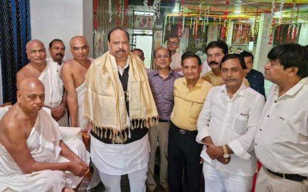 कैबिनेट मंत्री चेतन्य काश्यप ने गच्छाधिपति आचार्यदेवेश श्रीमद् विजय नित्यसेन सूरीश्वर जी म.सा. से की धर्मचर्चा